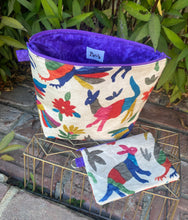 Load image into Gallery viewer, Otomi Makeup Bag