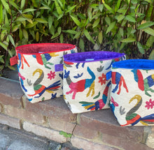 Load image into Gallery viewer, Otomi Makeup Bag