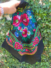 Load image into Gallery viewer, Pañuelos Quialana, Pañoletas de Flores, Floral Scarf