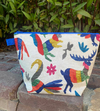 Load image into Gallery viewer, Otomi Makeup Bag