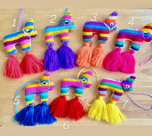 Load image into Gallery viewer, Piñata Pompón tassel