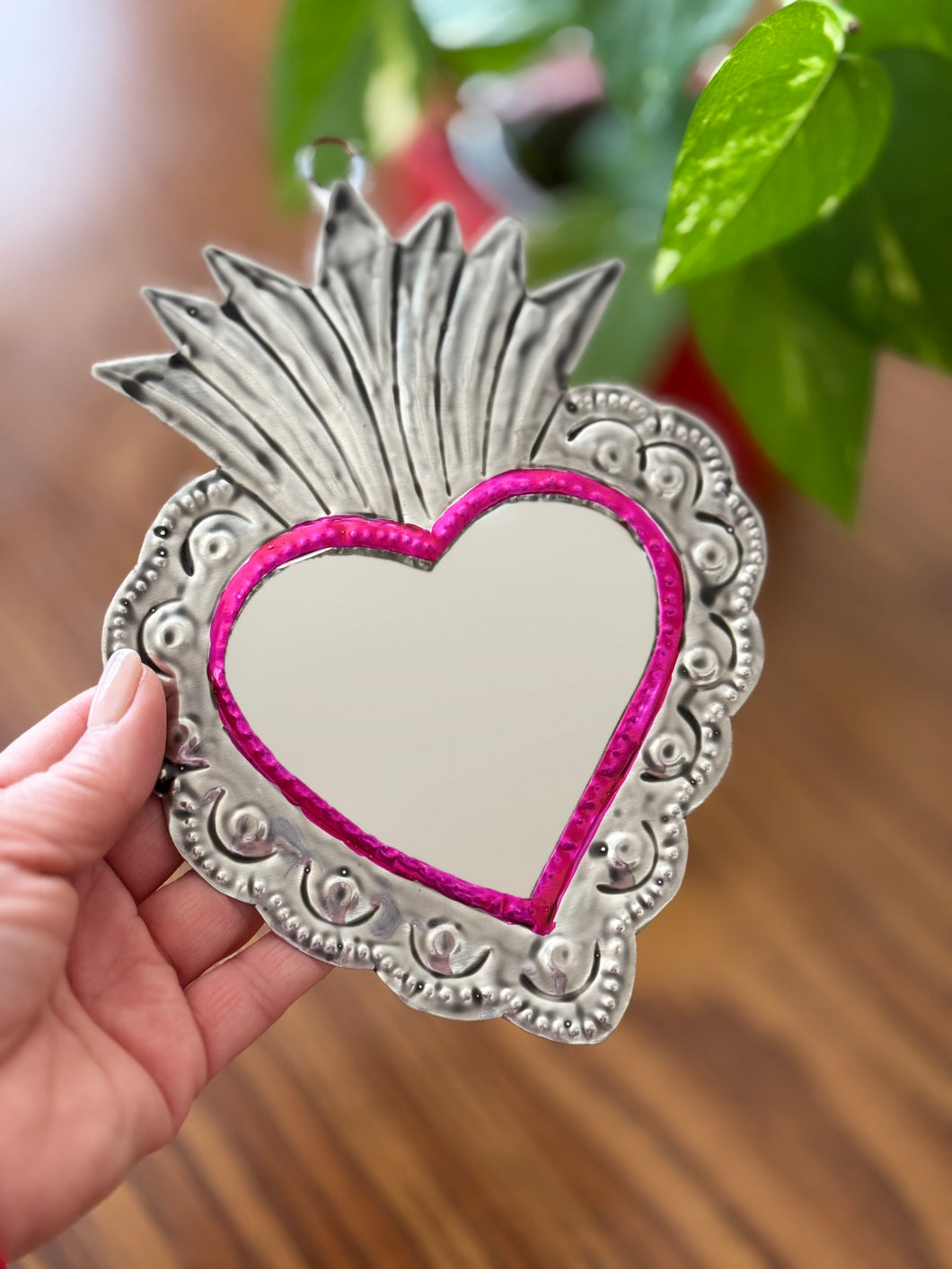 Bonita, Hojalata Corazón Wall Hanging w/ Mirror #6